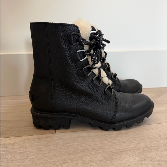 Sorel Black Women's Lace-Up Boots - Picture 4 of 7
